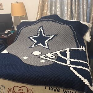 Navy and Gray Star Patterned Blanket